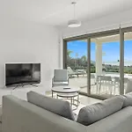 Villa Serenity Waves 2 *