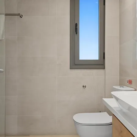 Villa Serenity Waves 2 Larnaca