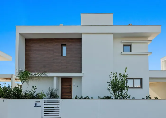 Serenity Waves 2 Villa