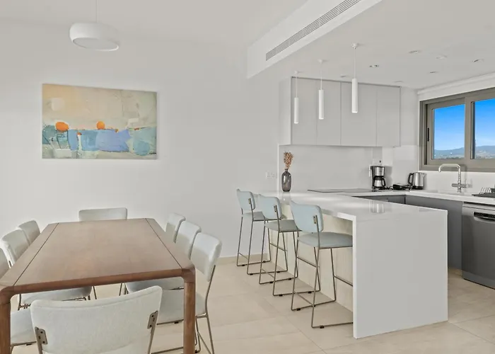 Serenity Waves 2 * Larnaca